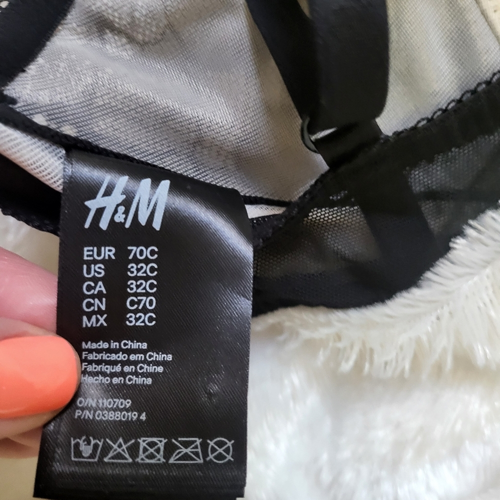 🌿H&M Black Lace Bralette Women's Size 32C - Picture 2 of 6